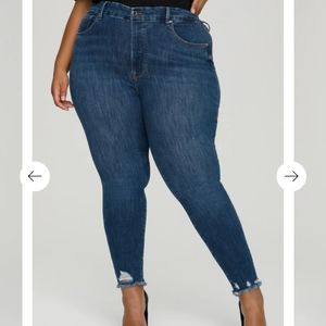 GOOD AMERICAN Good Legs Crop Chewed Hem Size 18